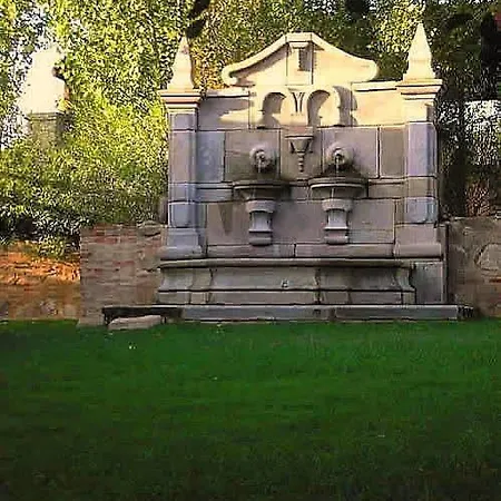 Palacio De Esquileo